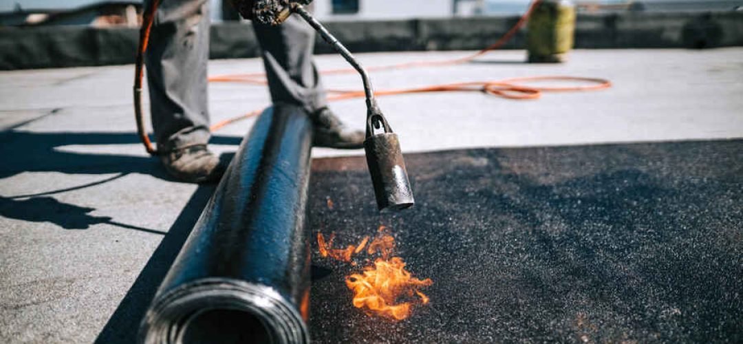 Roof replacement and flat roofing in Brampton and GTA